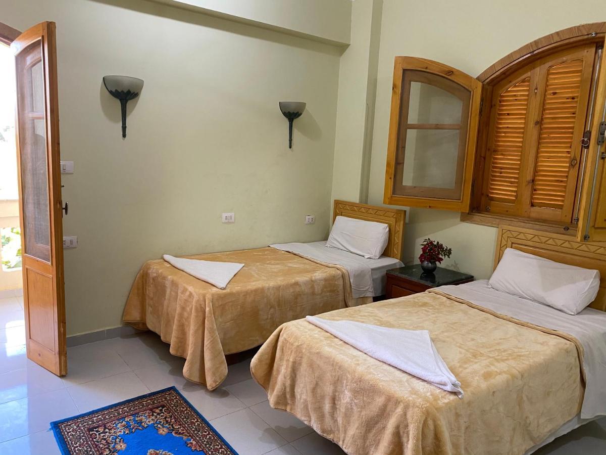 Elsanosy Family Guest House - Louxor Extérieur photo