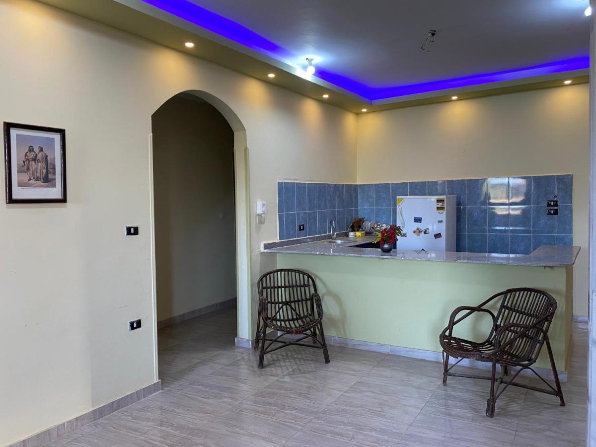 Elsanosy Family Guest House - Louxor Extérieur photo